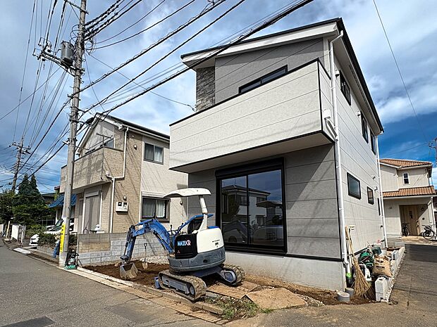 【外観】こちらの物件が少しでも気になるようでしたら、お気軽にお問合せください。人生でいちばん大きなお買い物ですので、ゆっくりご見学ください。ネット上の画像と実際の見学では、リアル感がまるで違…