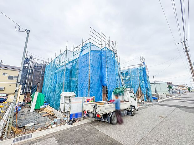 【外観】家族の温かさと陽光の暖かさ、楽しい毎日と明るい未来を予感させる「空間が織り成すひとつ先の住み心地」を演出します。