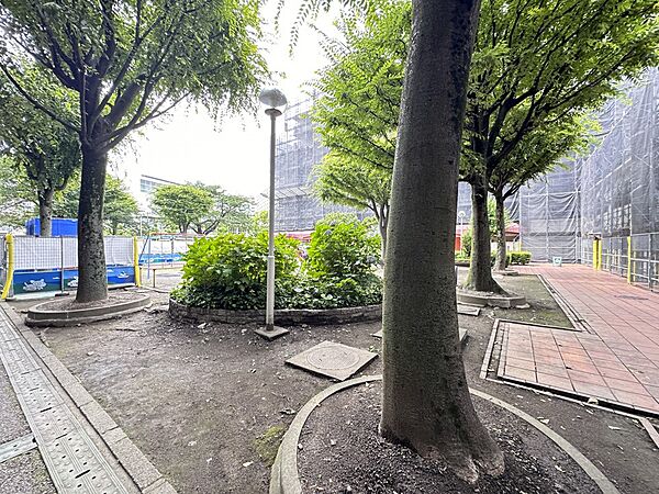 【外観】こちらの物件が少しでも気になるようでしたら、お気軽にお問合せください。人生でいちばん大きなお買い物ですので、ゆっくりご見学ください。ネット上の画像と実際の見学では、リアル感がまるで違…