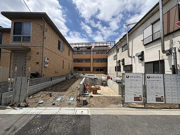 ここから始まる「日常」はご家族にとってかけがえのない時間となります。少しでも豊かに、快適に。そんな想いから本邸宅は生まれました。