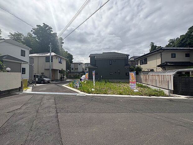 【外観】こちらの物件が少しでも気になるようでしたら、お気軽にお問合せください。人生でいちばん大きなお買い物ですので、ゆっくりご見学ください。ネット上の画像と実際の見学では、リアル感がまるで違…