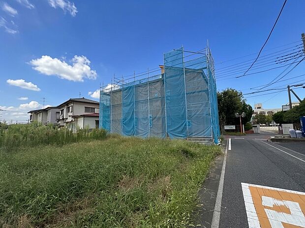 【外観】家は一生のお買物。自分ならではの家族ならではの、家にしたい。書斎を設ける。子どものプレイングルームを設ける。趣味のオーディオルームを設置する。夢を追うオンリーワンの家です。