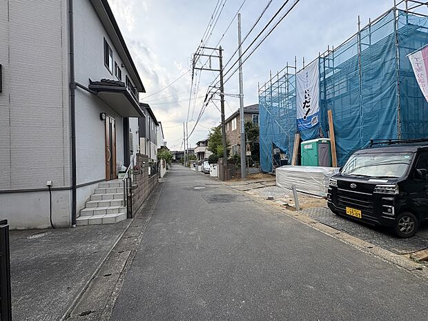 【前面道路】家の良し悪しだけでなく周辺環境も重要なポイント。※青空はイメージです。