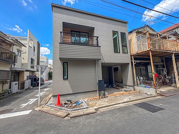 【外観】家の良し悪しだけでなく周辺環境も重要なポイント。