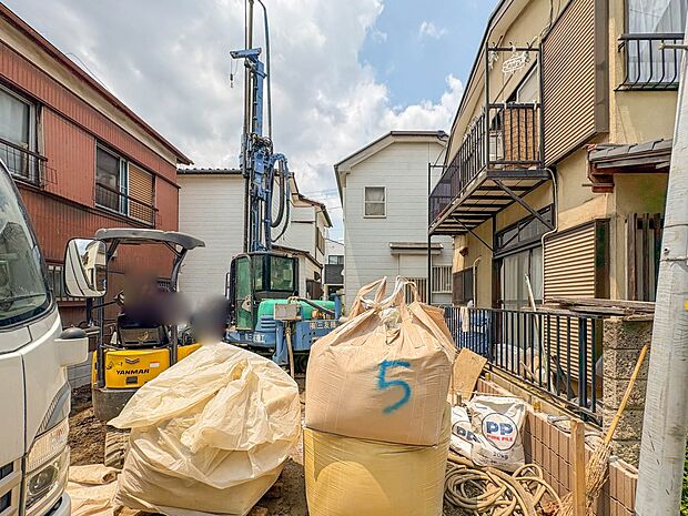 【外観】家族の温かさと陽光の暖かさ、楽しい毎日と明るい未来を予感させる「空間が織り成すひとつ先の住み心地」を演出します。