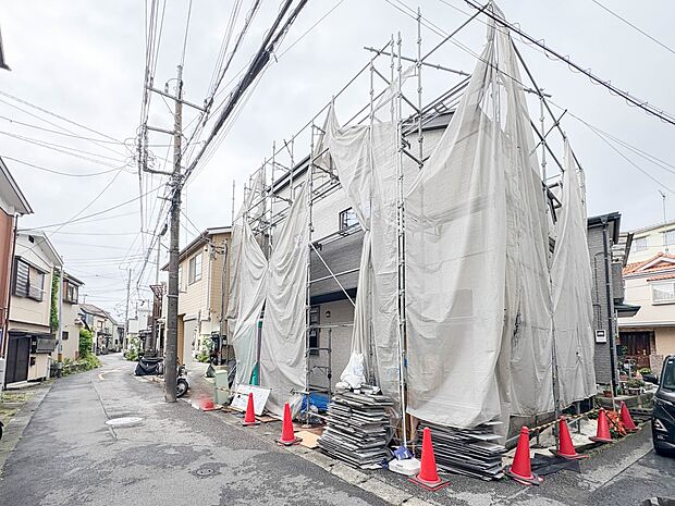 【前面道路4ｍ】車の通行が少ないので、静かな住環境を維持することができます。