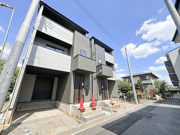 【前面道路】周辺は落ち着いた住宅街で住環境も良好です。