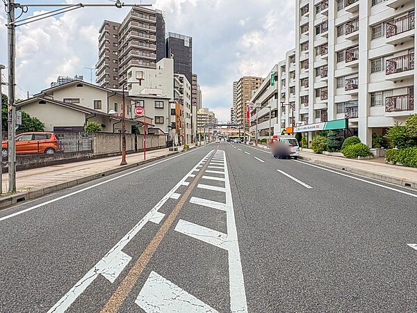 【前面道路】家の良し悪しだけでなく周辺環境も重要なポイント。