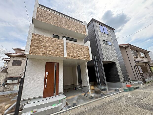 A号棟【前面道路】車の通行が少ないので、静かな住環境を維持することができます。