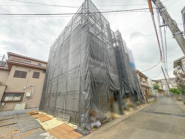 【外観】こちらの物件に少しでもご興味がありましたら、お気軽にお電話下さい。ネット上で「見えない物」「わからない事」でも、実際にご見学いただくことで、手に取るようにおわかりいただけるはずです。…