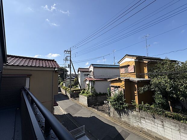【2号棟 眺望】第1種低層住居専用地域・遮る高い建物のない街並みの眺望