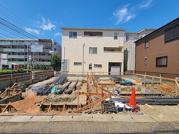 【外観】陽当りや通風性など各所に施された工夫で住みやすさを実現。部屋の大きさや周辺環境・街並など、資料には掲載していない情報が現地にはたくさんございます。是非ご確認下さい。