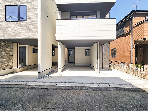 【前面道路】車の通行が少ないので、静かな住環境を維持することができます。