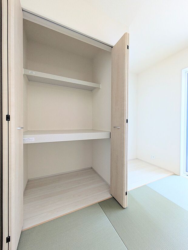 【収納】各部屋を最大限に広く使って頂ける様、全居住スペースに収納付。プライベートルームはゆったりと快適に。