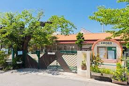 幼稚園・保育園 450m 本郷保育園(【本郷保育園】 徒歩6分)