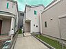 外観：【現地外観】陽当りや通風性など各所に施された工夫で住みやすさを実現。部屋の大きさや周辺環境・街並など、資料には掲載していない情報が現地にはたくさんございます。是非ご確認下さい。※青空はイメー…