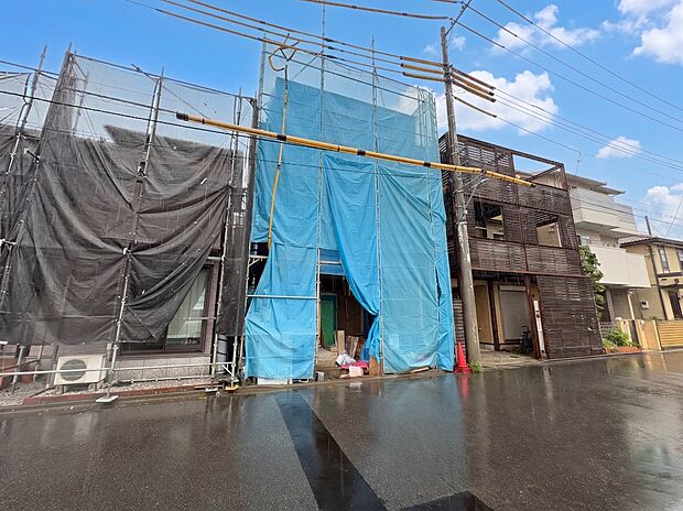 【外観】家の良し悪しだけでなく周辺環境も重要なポイント。※青空はイメージです。