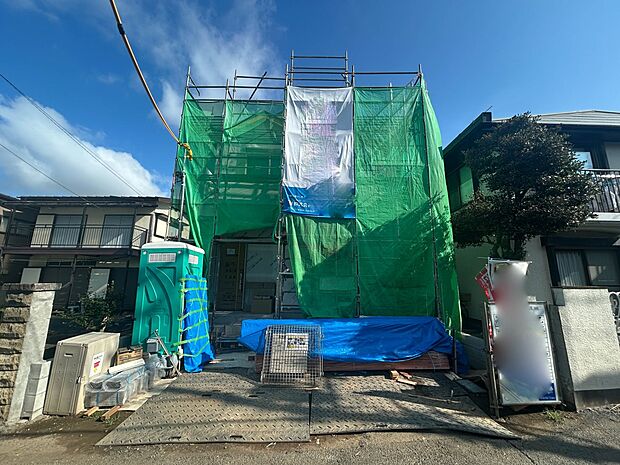 【外観】こちらの物件に少しでもご興味がありましたら、お気軽にお電話下さい。ネット上で「見えない物」「わからない事」でも、実際にご見学いただくことで、手に取るようにおわかりいただけるはずです。…
