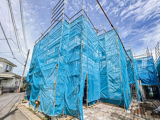 【外観】こちらの物件が少しでも気になるようでしたら、お気軽にお問合せください。人生でいちばん大きなお買い物ですので、ゆっくりご見学ください。ネット上の画像と実際の見学では、リアル感がまるで違…