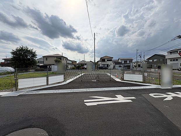 【外観】陽当りや通風性など各所に施された工夫で住みやすさを実現。部屋の大きさや周辺環境・街並など、資料には掲載していない情報が現地にはたくさんございます。是非ご確認下さい。