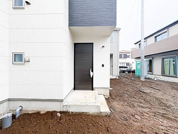 【外観】こちらの物件が少しでも気になるようでしたら、お気軽にお問合せください。人生でいちばん大きなお買い物ですので、ゆっくりご見学ください。ネット上の画像と実際の見学では、リアル感がまるで違…