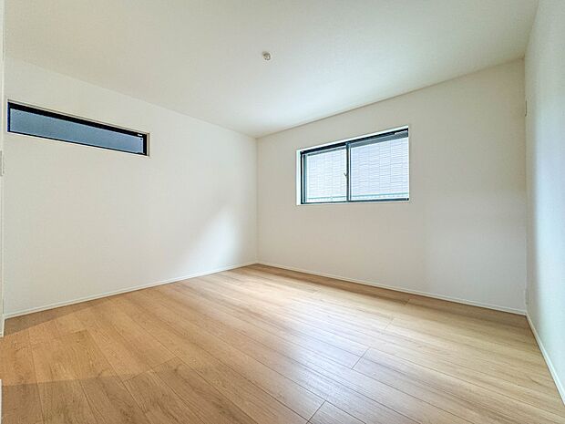 5号棟【寝室7帖】充実した生活は伸びやかな居室空間から始まります。快適に・伸びやかに。心の潤いを求める方々へ。