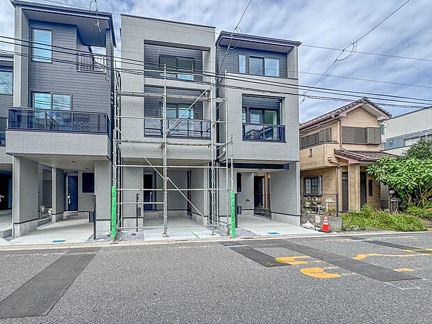 5号棟【外観】陽当りや通風性など各所に施された工夫で住みやすさを実現。部屋の大きさや周辺環境・街並など、資料には掲載していない情報が現地にはたくさんございます。是非ご確認下さい。