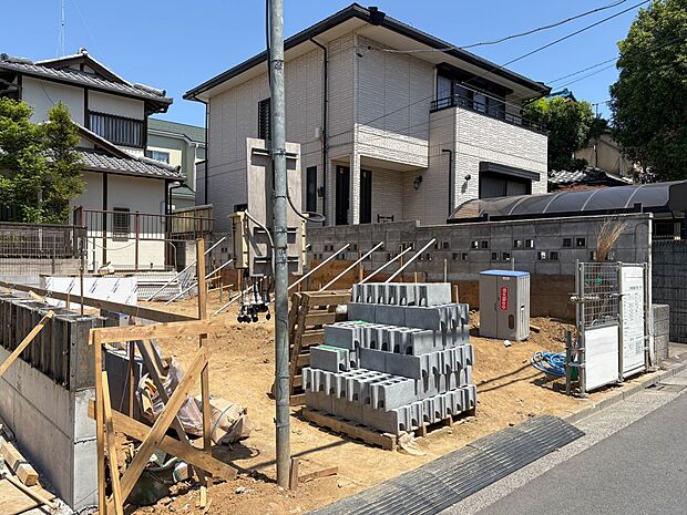 【外観】こちらの物件が少しでも気になるようでしたら、お気軽にお問合せください。人生でいちばん大きなお買い物ですので、ゆっくりご見学ください。ネット上の画像と実際の見学では、リアル感がまるで違…