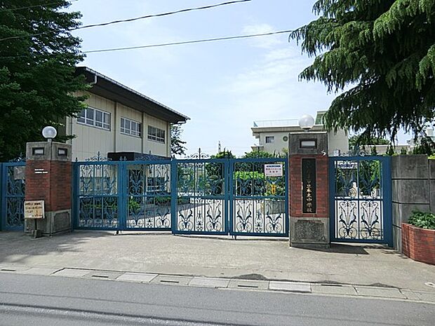 中学校 640m 本太中学校(活発で充実した学級活動と学校生活が日々行われています。例えば、生徒がリーダーとなってクラスをまとめる、学校行事に積極的に取り組むなど。優秀な高校への進学率が高い…