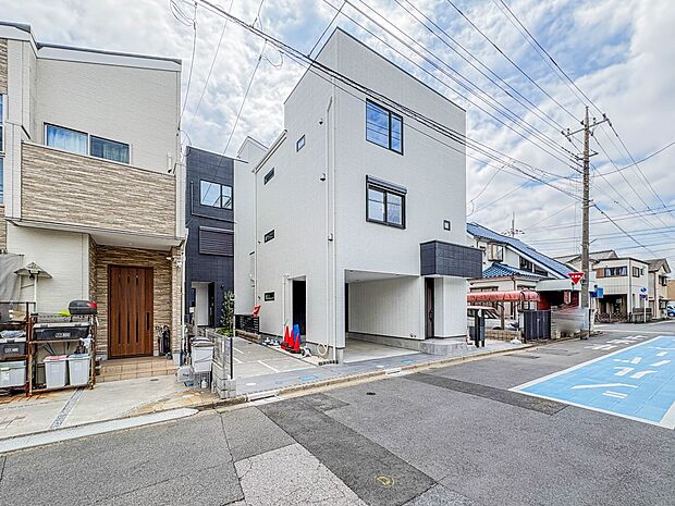 【外観】こちらの物件が少しでも気になるようでしたら、お気軽にお問合せください。人生でいちばん大きなお買い物ですので、ゆっくりご見学ください。ネット上の画像と実際の見学では、リアル感がまるで違…
