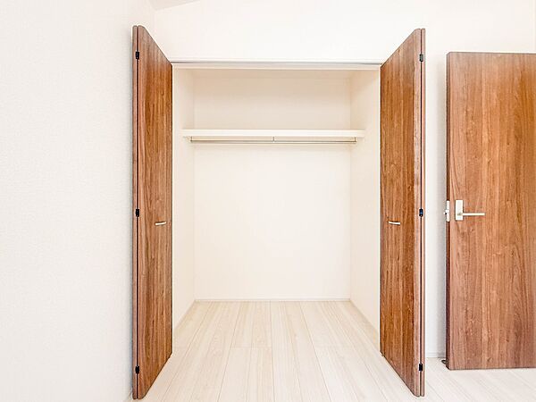 2号棟【収納】各部屋を最大限に広く使って頂ける様、全居住スペースに収納付。プライベートルームはゆったりと快適に。