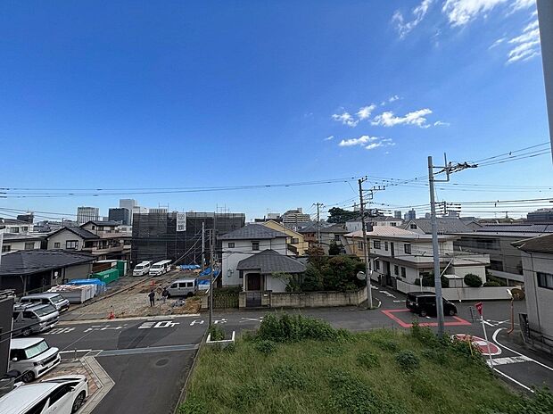 2号棟【眺望】眺望や窓からの景色が良いと、家で過ごす時間も快適です。
