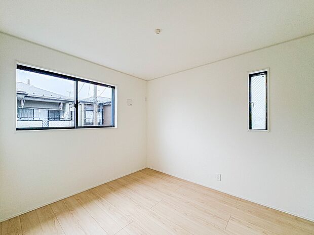 2号棟【洋室5.2帖】お子様のお部屋にぴったりなスペース