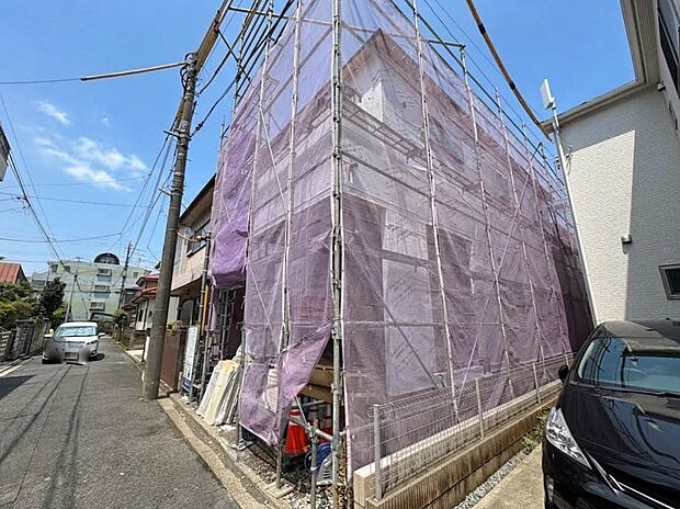【外観】陽当りや通風性など各所に施された工夫で住みやすさを実現。部屋の大きさや周辺環境・街並など、資料には掲載していない情報が現地にはたくさんございます。是非ご確認下さい。