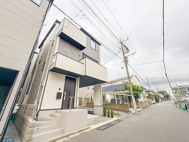 2号棟【前面道路6M】車の通行が少ないので、静かな住環境を維持することができます。