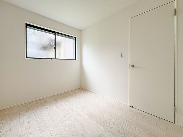 【洋室4.15帖】充実した生活は伸びやかな居室空間から始まります。快適に・伸びやかに。心の潤いを求める方々へ。