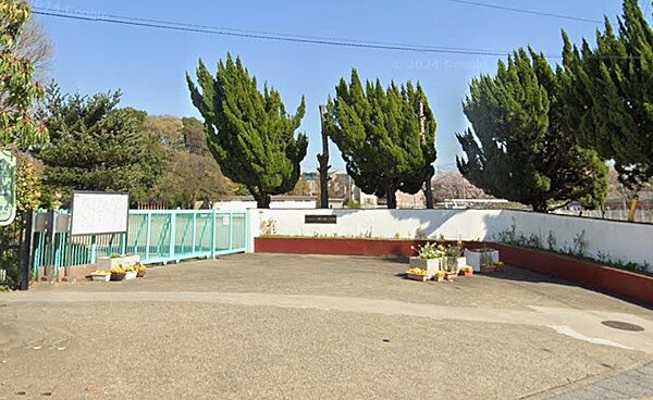 小学校 560m 東岩槻小学校