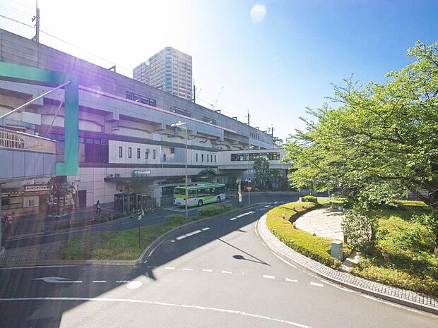 駅 1200m JR埼京線「武蔵浦和」駅(JR埼京線「武蔵浦和」駅。池袋・新宿・渋谷など通勤やショッピングに便利な駅がある埼京線と武蔵野線が交差する武蔵浦和駅。すみやすい街の駅として、知名度…