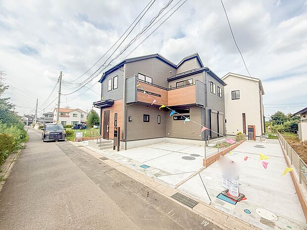 3号棟【前面道路】車の通行が少ないので、静かな住環境を維持することができます。