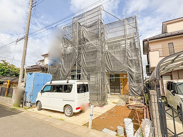 A号棟【外観】家族の温かさと陽光の暖かさ、楽しい毎日と明るい未来を予感させる「空間が織り成すひとつ先の住み心地」を演出します。