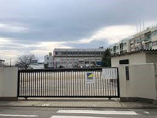 小学校 440m 川口市立元郷小学校