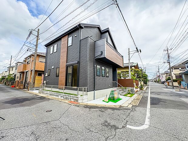 【ZEH水準】家事ラク設備も充実した、広々邸宅。圧倒的な交通利便性と、BELS・ZEH基準の確かな資産価値。食洗機など充実の最新設備はもちろん、プ日々の暮らしに豊かな開放感を与えます。