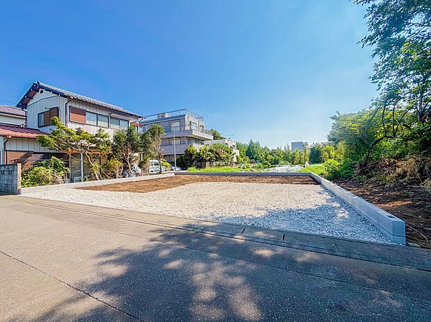 【現地外観】近隣に施工例がございますので、現地と併せてのご案内が可能です。
