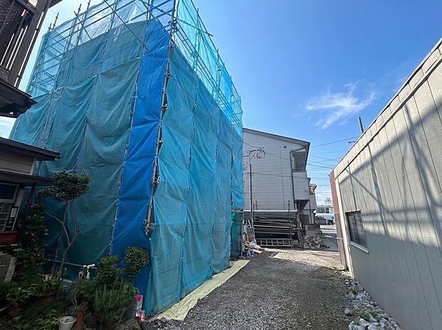【外観】陽当りや通風性など各所に施された工夫で住みやすさを実現。部屋の大きさや周辺環境・街並など、資料には掲載していない情報が現地にはたくさんございます。是非ご確認下さい。