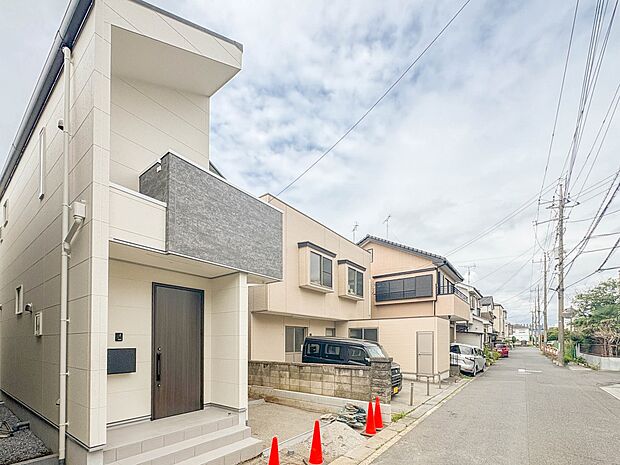 【前面道路】車の通行が少ないので、静かな住環境を維持することができます。