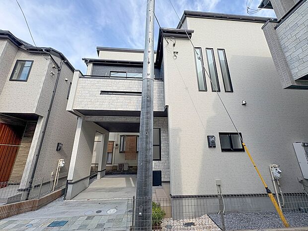 【外観】2号棟 こちらの物件に少しでもご興味がありましたら、お気軽にお電話下さい。