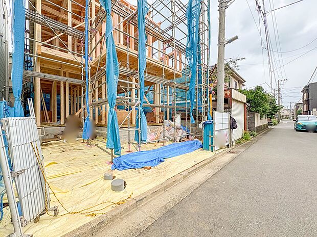 【玄関】こちらの物件が少しでも気になるようでしたら、お気軽にお問合せください。人生でいちばん大きなお買い物ですので、ゆっくりご見学ください。ネット上の画像と実際の見学では、リアル感がまるで違…