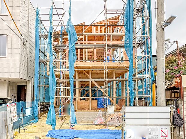 【外観】陽当りや通風性など各所に施された工夫で住みやすさを実現。部屋の大きさや周辺環境・街並など、資料には掲載していない情報が現地にはたくさんございます。是非ご確認下さい。