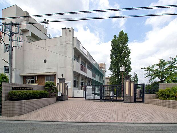 中学校 750m さいたま市立大谷口中学校(昭和50年開校。学校の教育目標は、「かしこく、美しく、たくましく」知育、徳育、体育を拡充した目標になっています。新たな試みとして学校ブランドも設定…