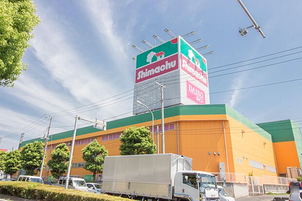 ホームセンター 2000m 島忠浦和中尾店
